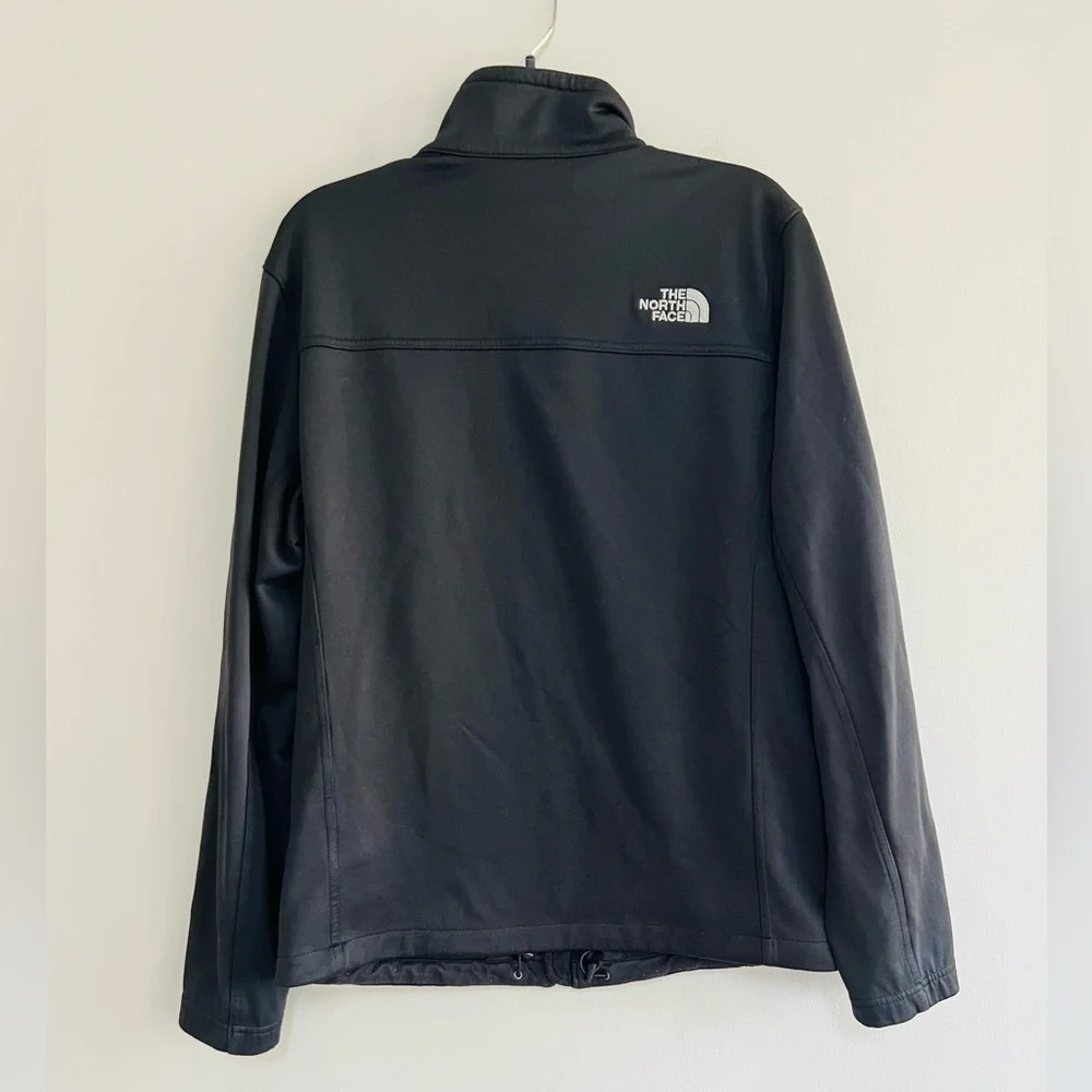 The North Face Men’s Apex Bionic Jacket in Black, size S